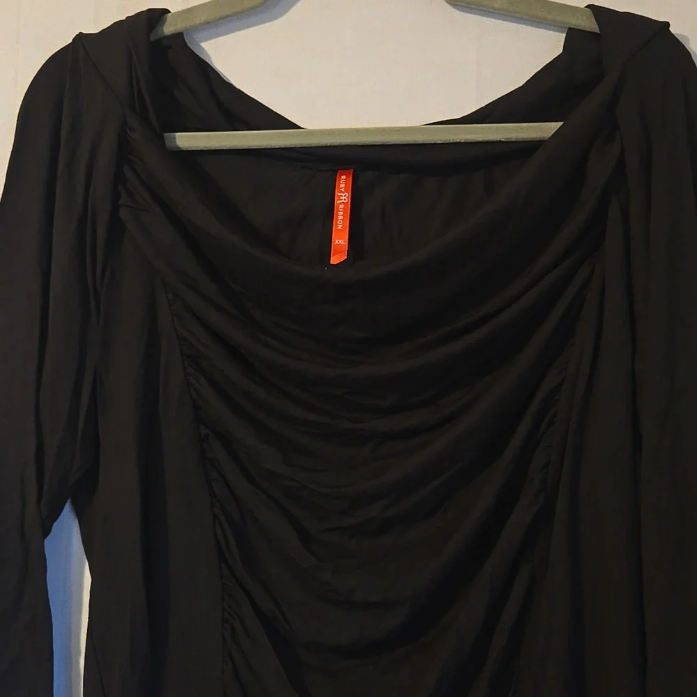 Ruby Ribbon Black Women's Ruched Top Size XXL NWOT - Picture 4 of 5